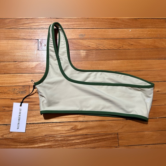Contrast One-Shoulder Sports Bra - M - Picture 3 of 4